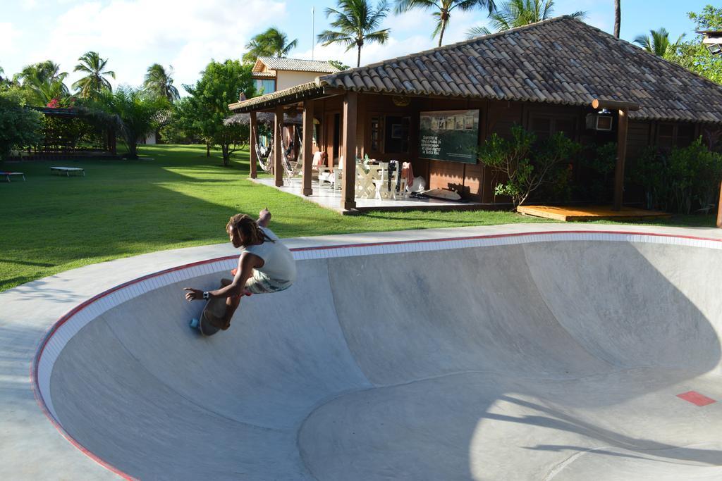 Bahia Surf Camp Hotel Abrantes Exterior photo